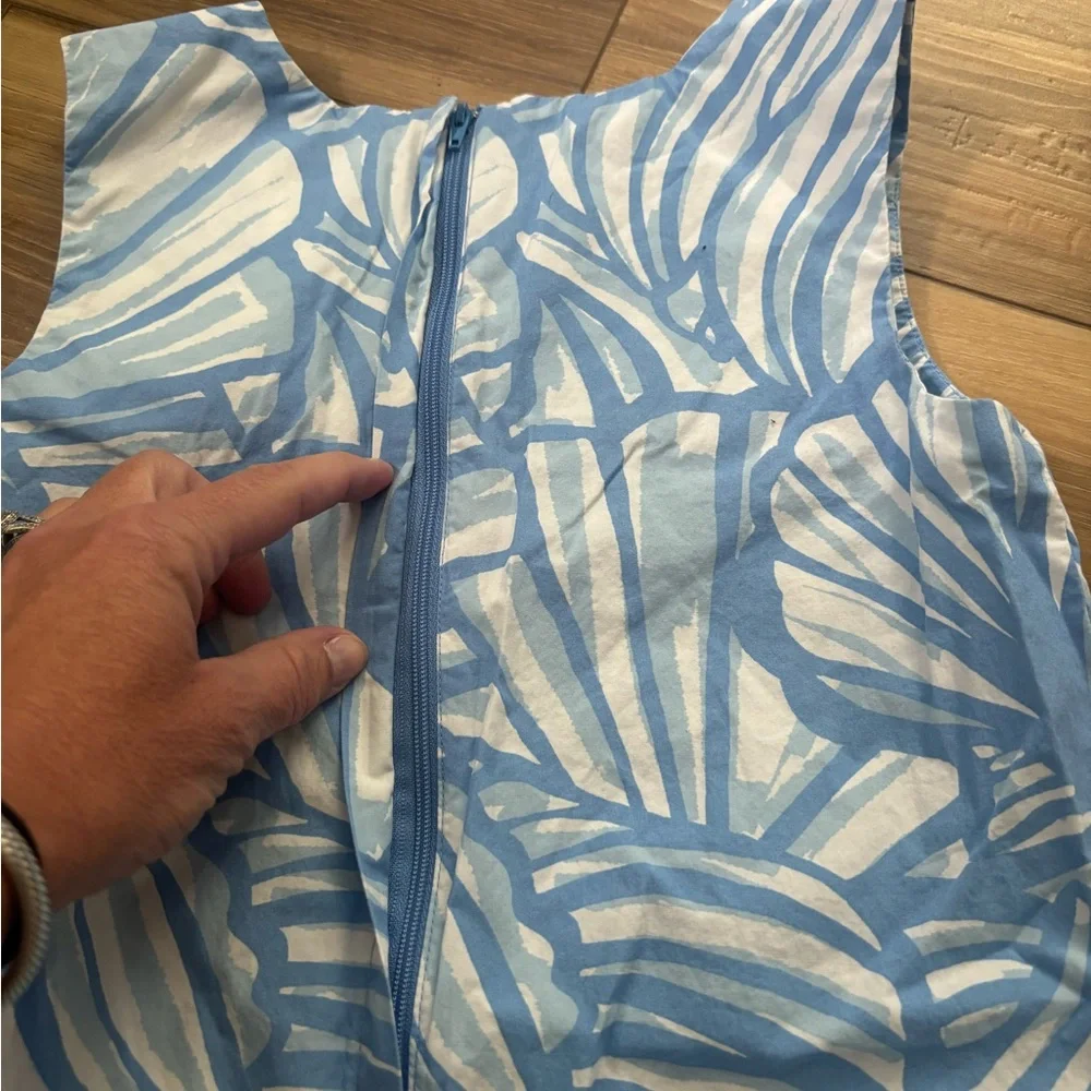 Vineyard Vines blue and white shell dress